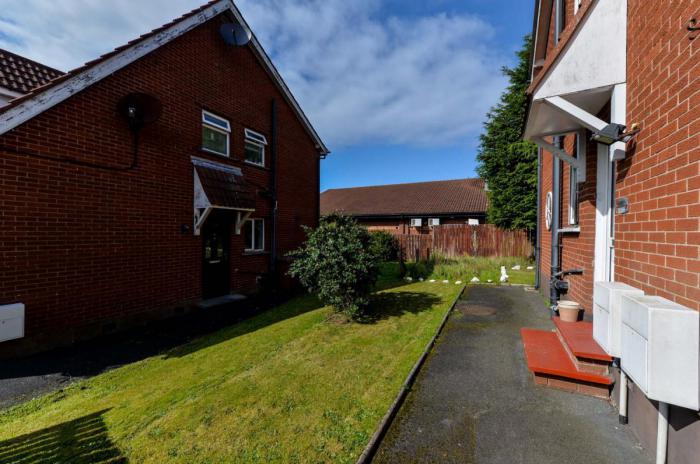 41b Carnbrae Park