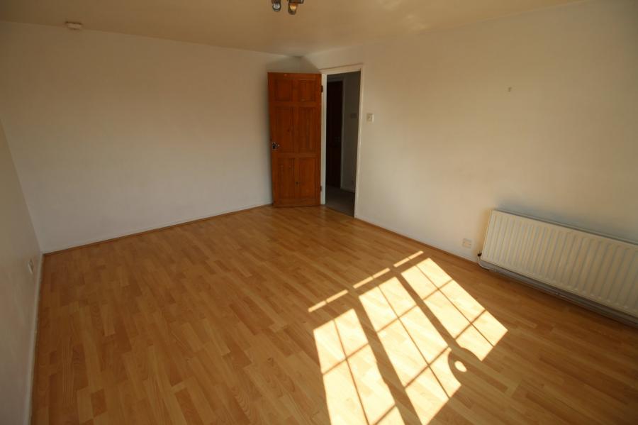 1A Strathearn Court