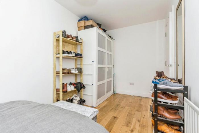 Apartment 805, College Court Central