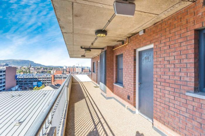 Apartment 805, College Court Central