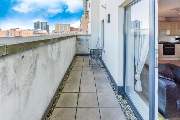 Apartment 805, College Court Central