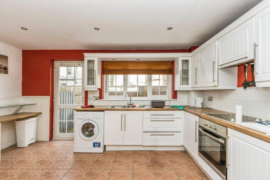 1 Catherine Street North 1 Catherine Street North