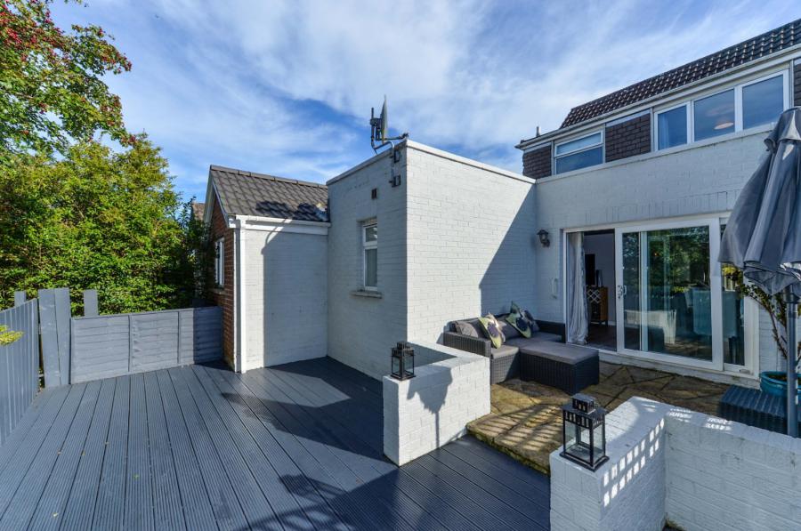 5 Glennor Crescent West