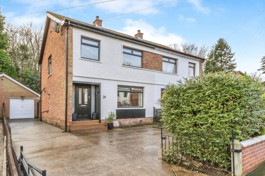 24 Glenshesk Park, dunmurry, belfast, BT17 9BA