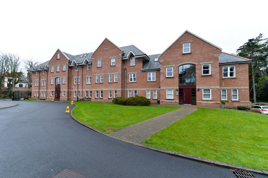 Apartment 40 Sandown Manor,84a sandown road, belfast, BT5 6GQ