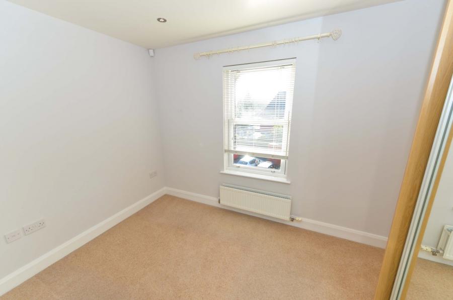 Apartment 40 Sandown Manor