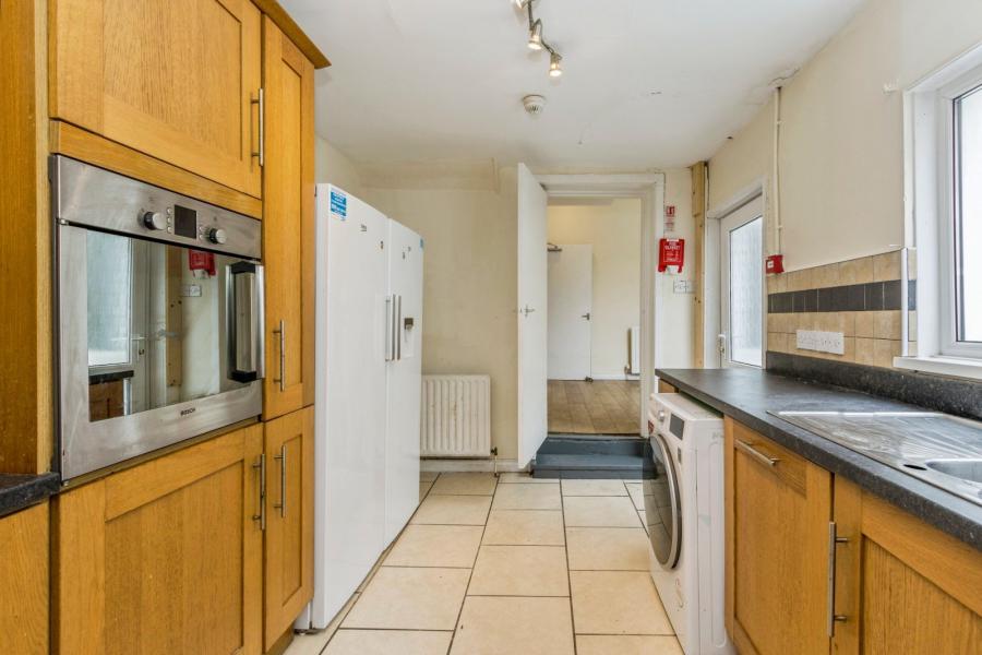 35 Haypark Avenue