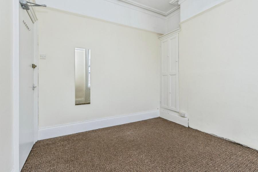 35 Haypark Avenue