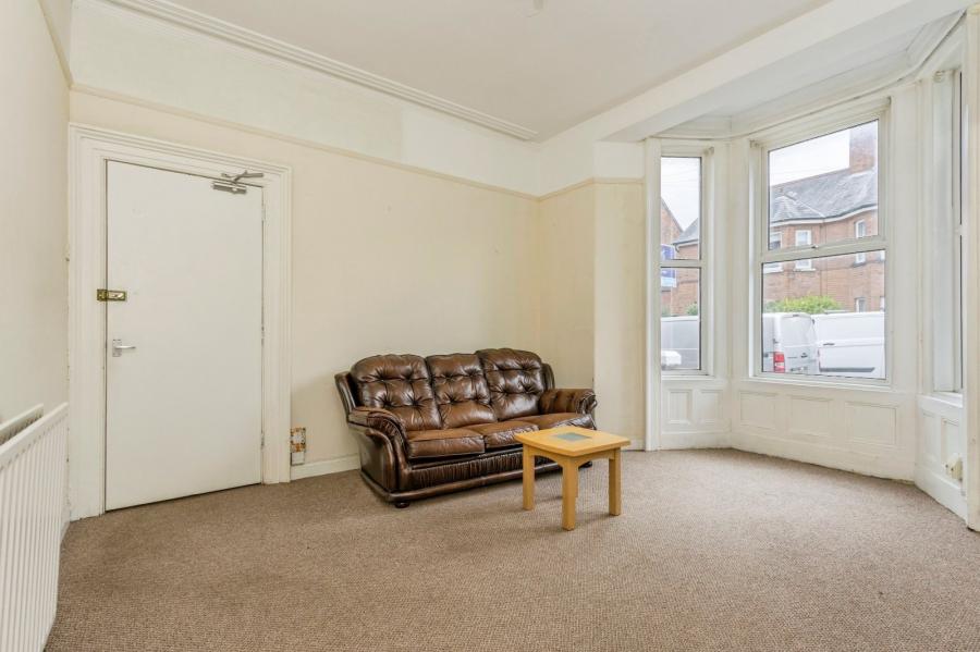 35 Haypark Avenue