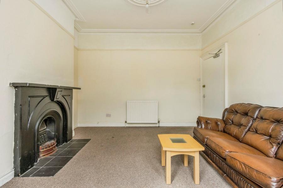 35 Haypark Avenue