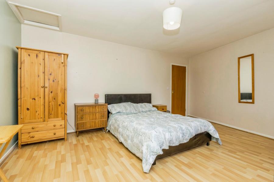 Hh, 139 Donegall Avenue