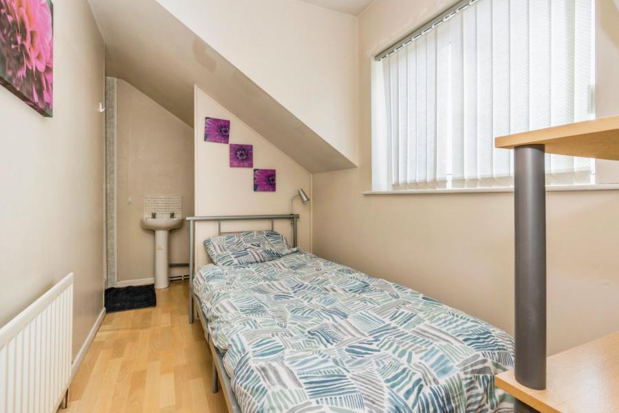 Hh, 139 Donegall Avenue