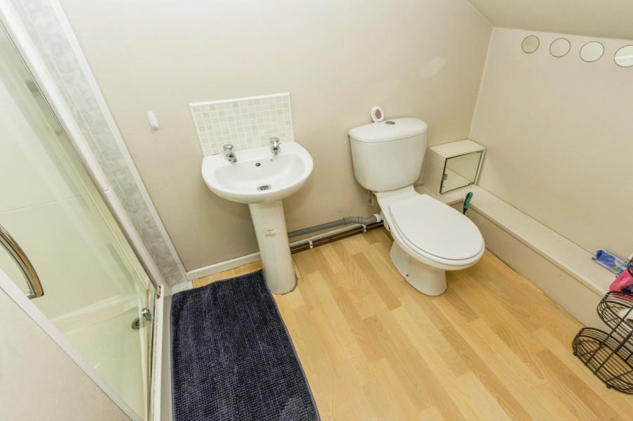Hh, 139 Donegall Avenue