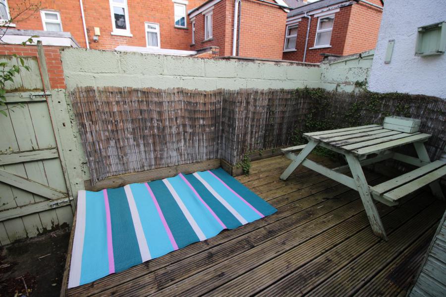 15 Whitehall Gardens