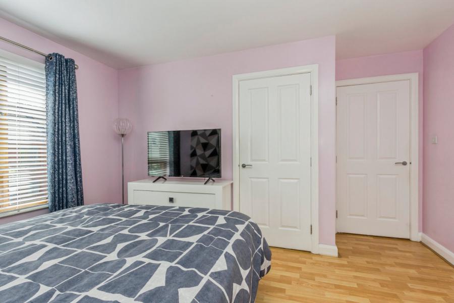 27 Heath Lodge Avenue