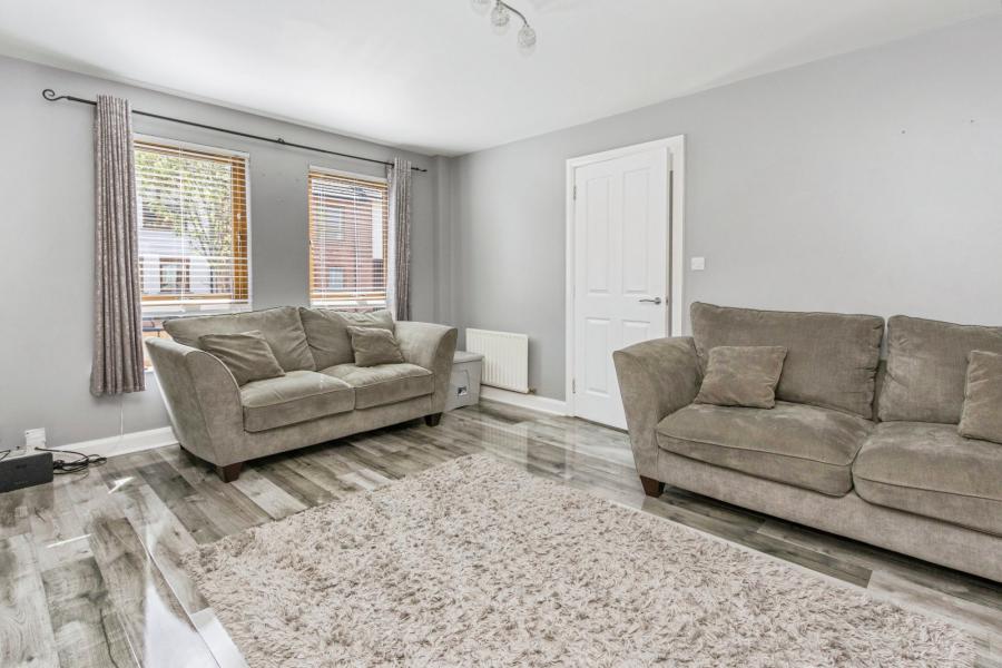 27 Heath Lodge Avenue