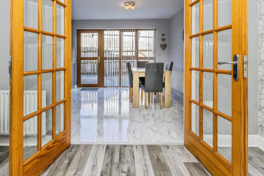 27 Heath Lodge Avenue