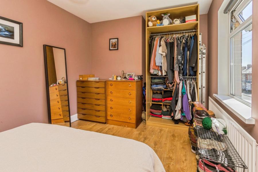 68 Rosebery Road