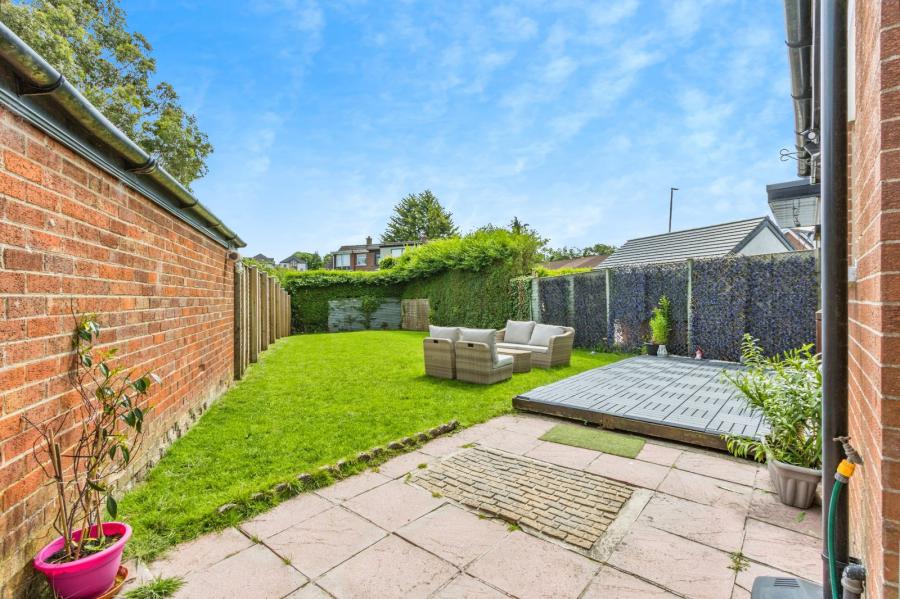 134 Glenholm Park