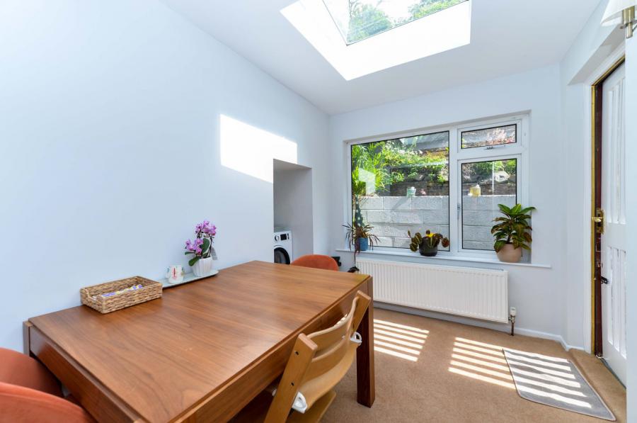 9 Beechgrove Rise