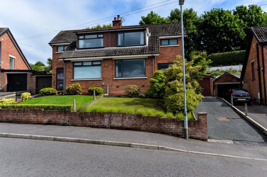 9 Beechgrove Rise