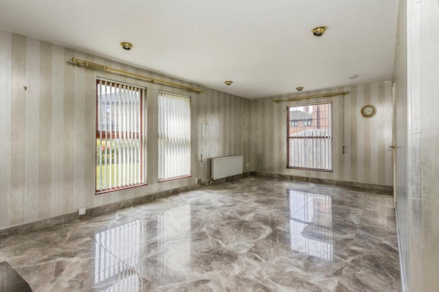 20 Briarwood Park