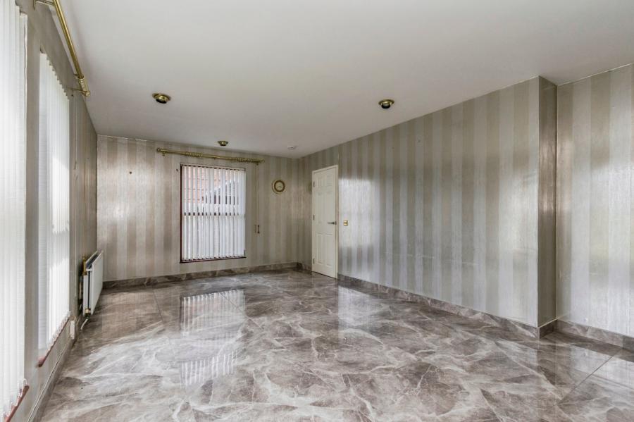20 Briarwood Park