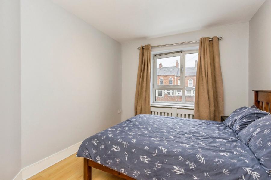 Flat 2 South Studios, 85 Tates Avenue