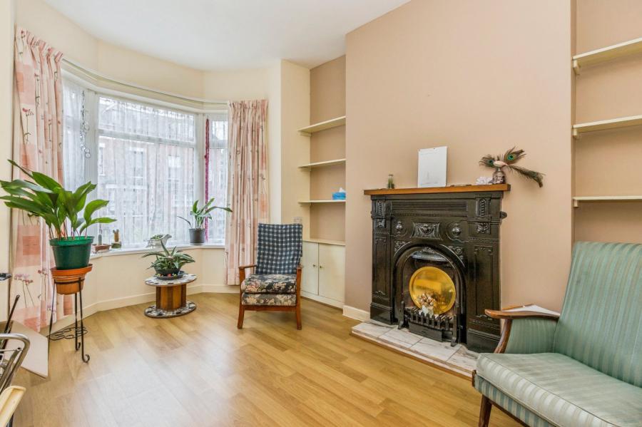 59 Agincourt Avenue