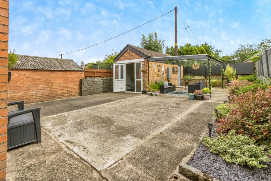 38 Lead Hill Park