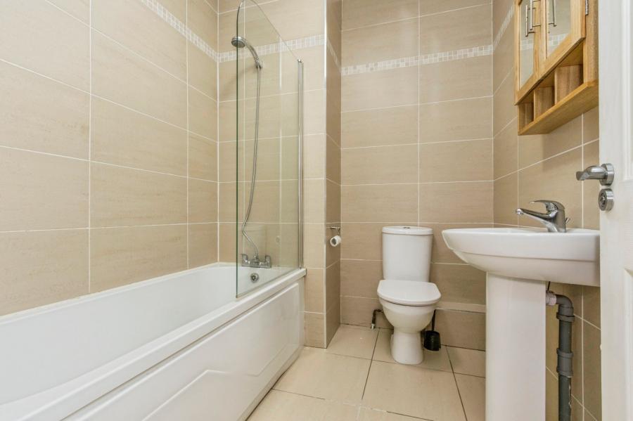 6 Linen Mill Close