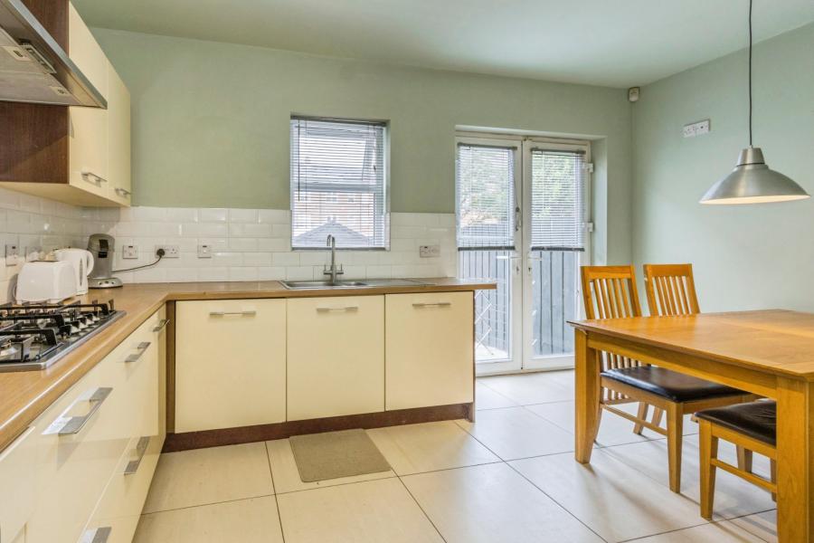 6 Linen Mill Close