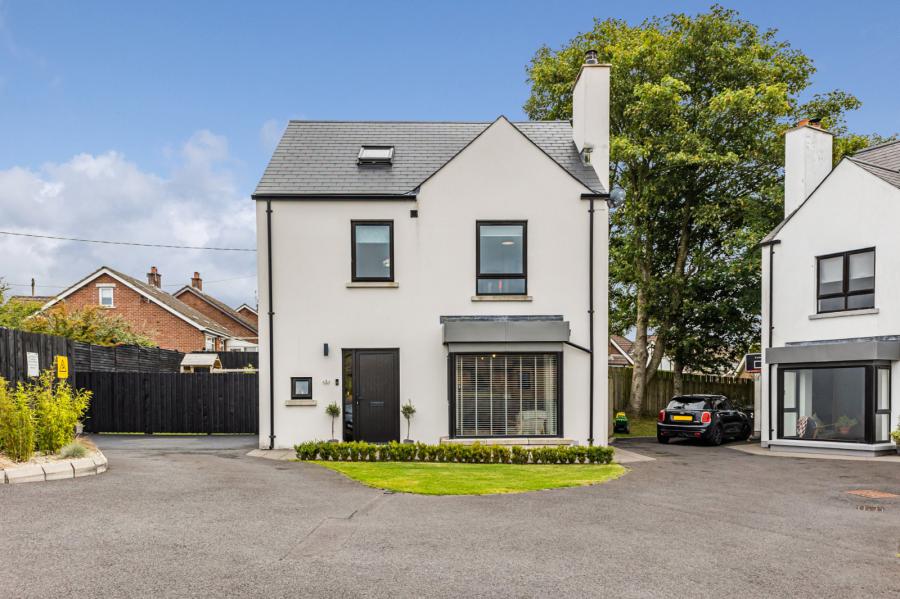 1 Knockbracken Gardens
