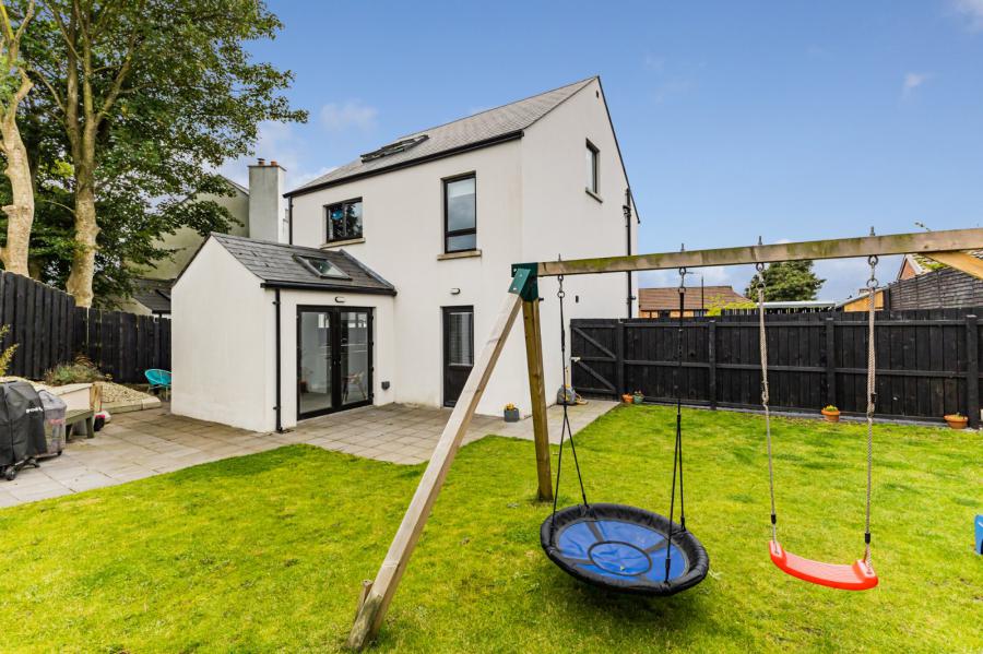 1 Knockbracken Gardens