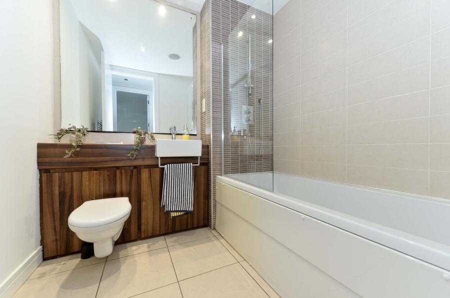 Apartment 9.38, The Arc 2I, Queens Road