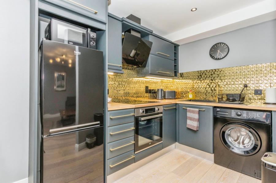 Apartment 13, 34 Alfred Street
