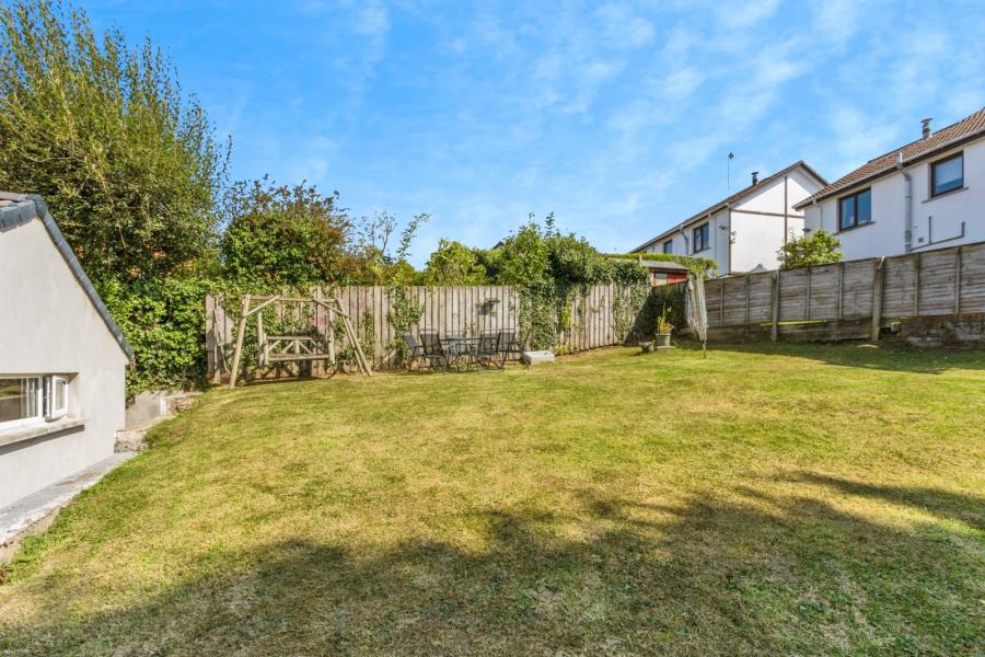 3 Brerton Crescent