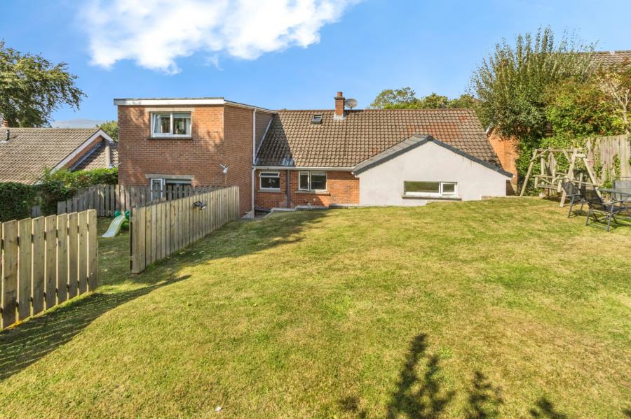 3 Brerton Crescent