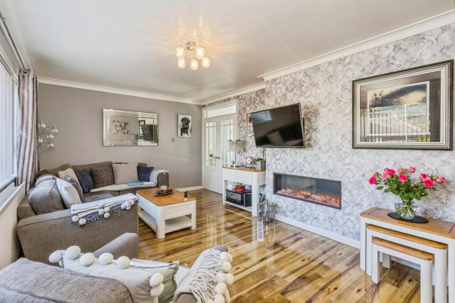 3 Brerton Crescent