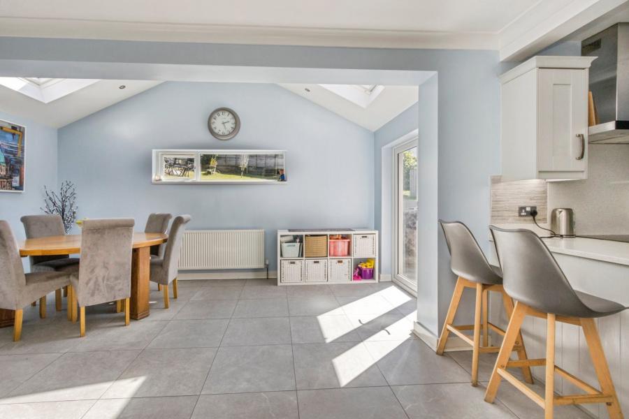 3 Brerton Crescent