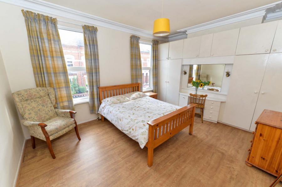 69 Haypark Avenue