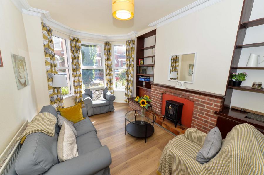 69 Haypark Avenue