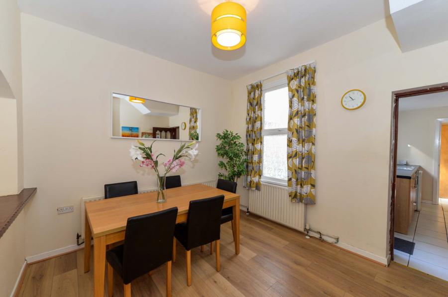 69 Haypark Avenue