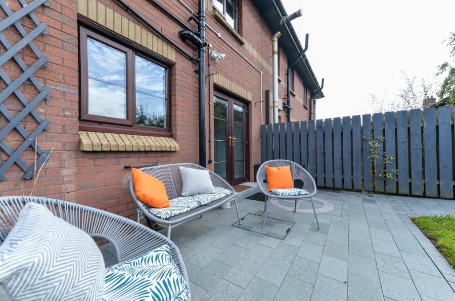 9 Whitehall Mews