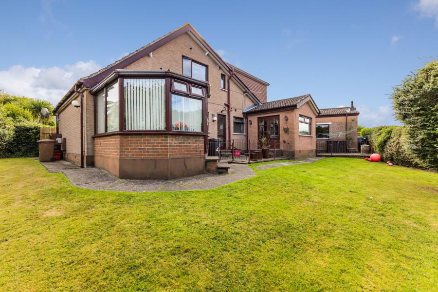 4 Glenhugh Crescent