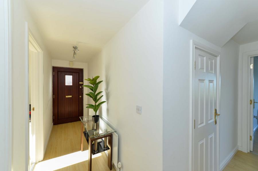 1 Rhanbuoy Gardens