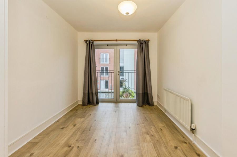 Flat 62 South Studios, 85 Tates Avenue