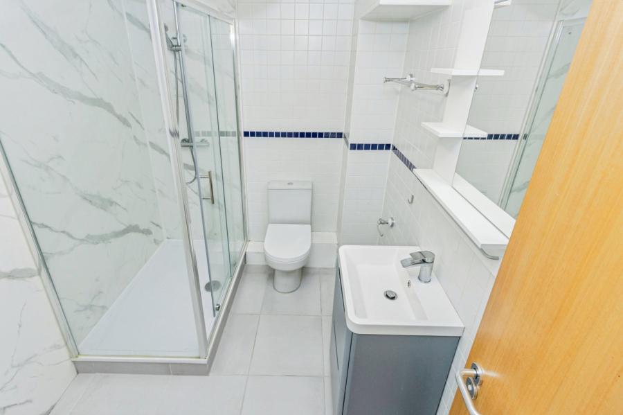 Flat 62 South Studios, 85 Tates Avenue