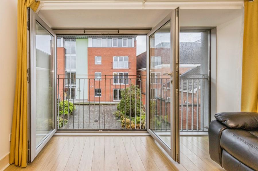 Flat 62 South Studios, 85 Tates Avenue