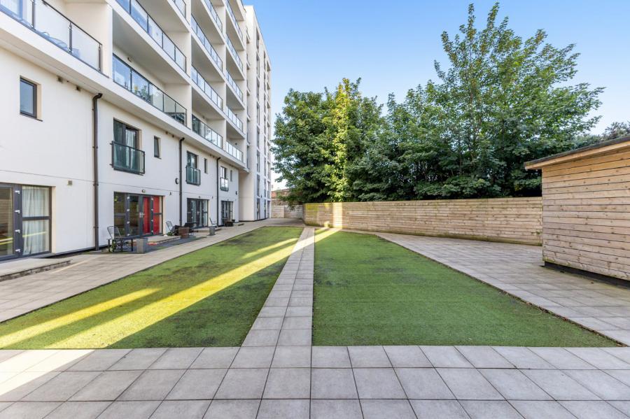 Apartment 4 The Sandford Building, 25 Bridge End